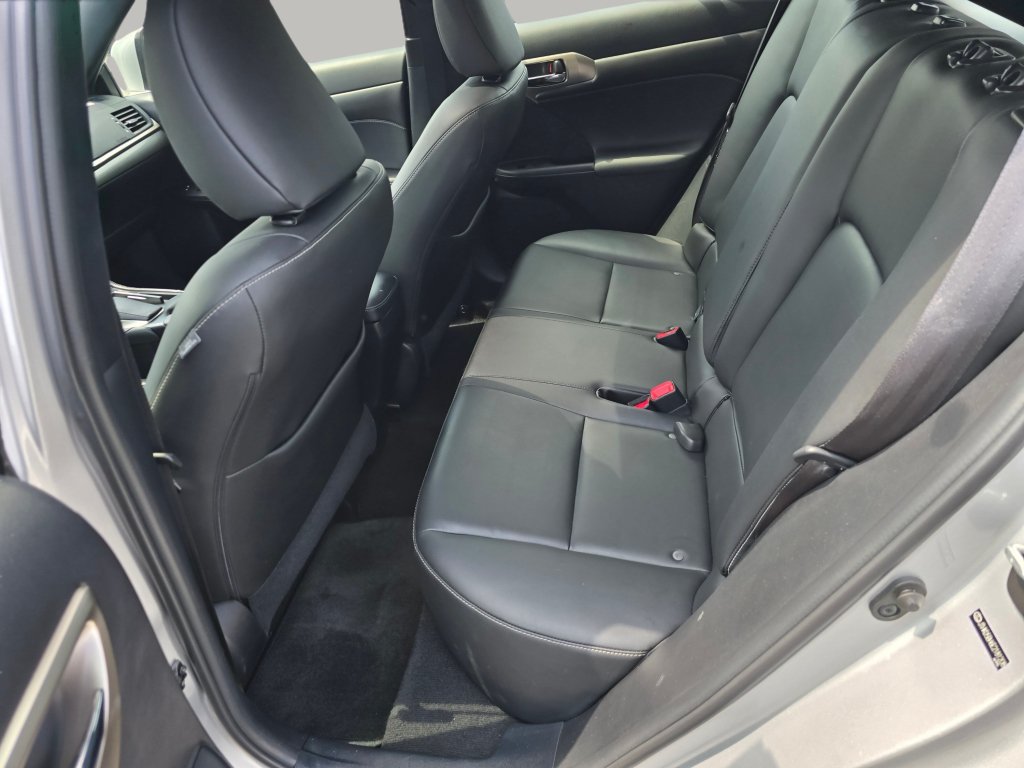 Used 2014 Lexus CT 200h w/ F Sport w/Nuluxe Interior FWD image 28