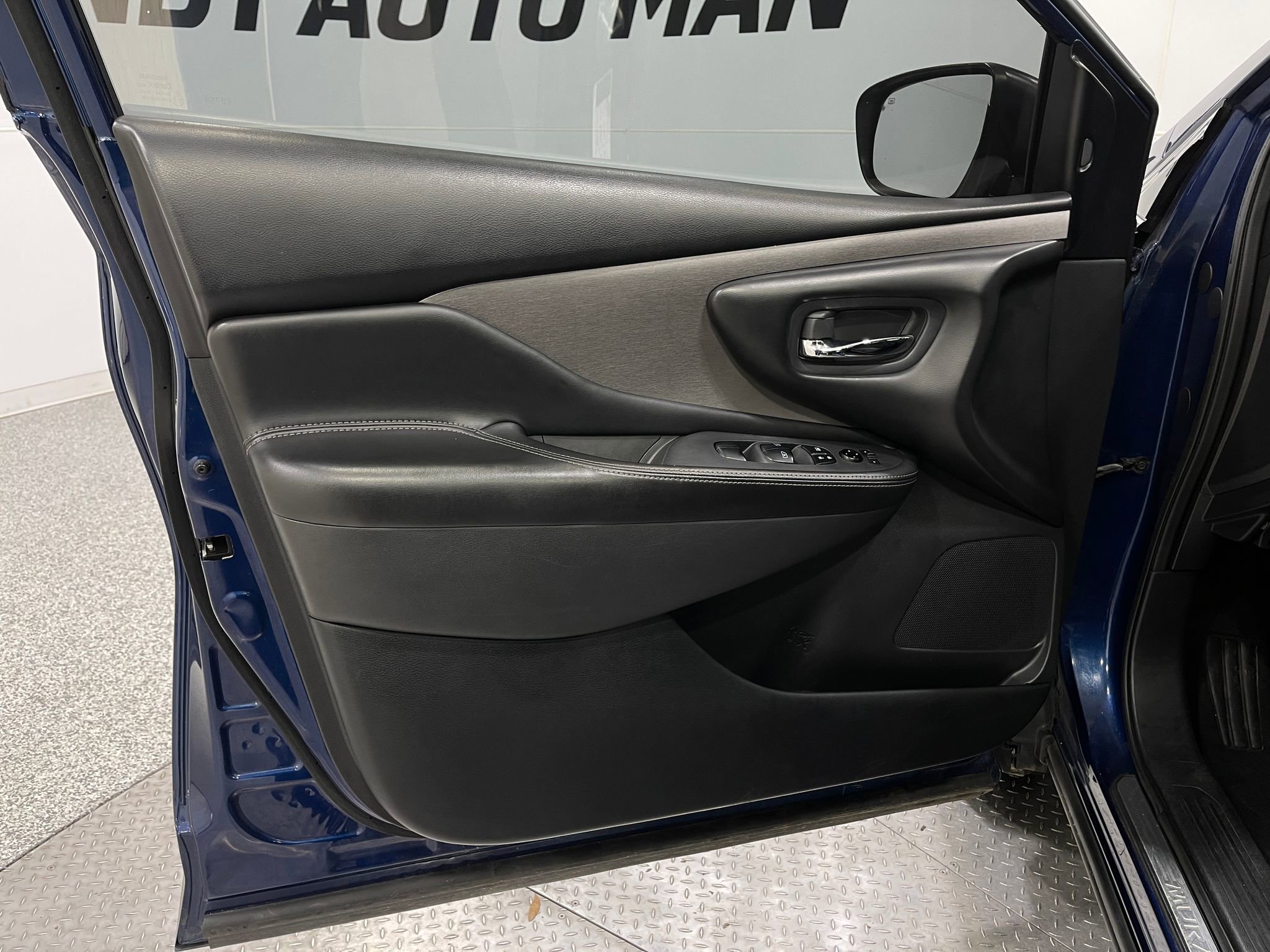 Used 2021 Nissan Murano SV FWD image 13