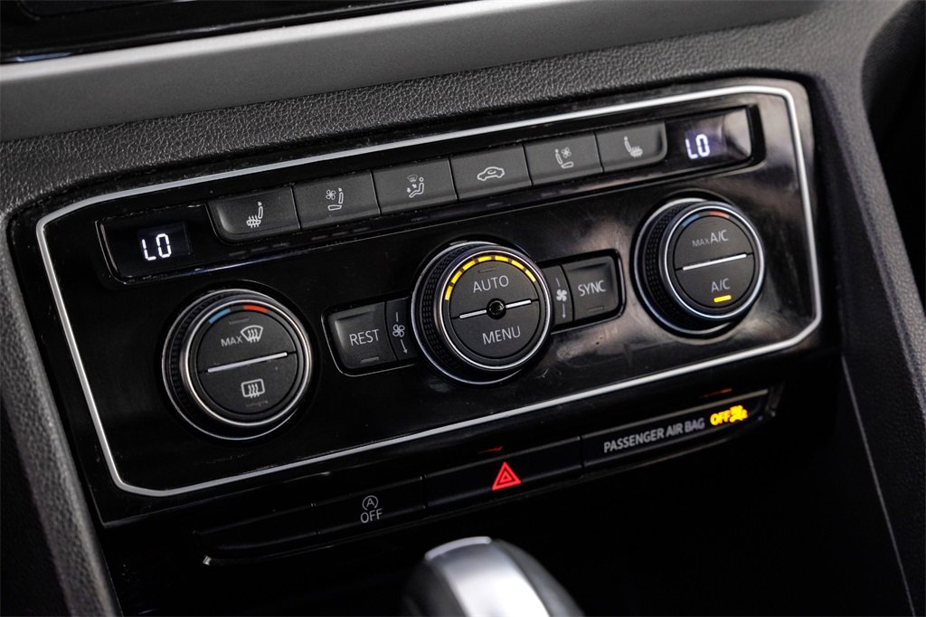 Used 2021 Volkswagen Atlas SEL Premium image 28