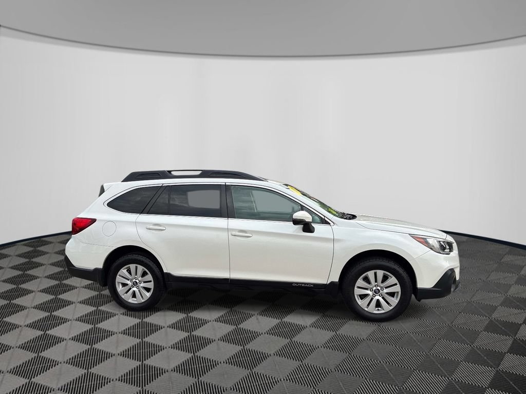 Used 2019 Subaru Outback 2.5i Premium AWD/4WD image 8