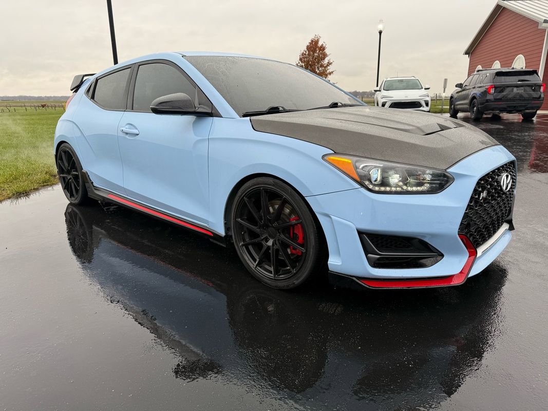 Used 2020 Hyundai Veloster N image 3