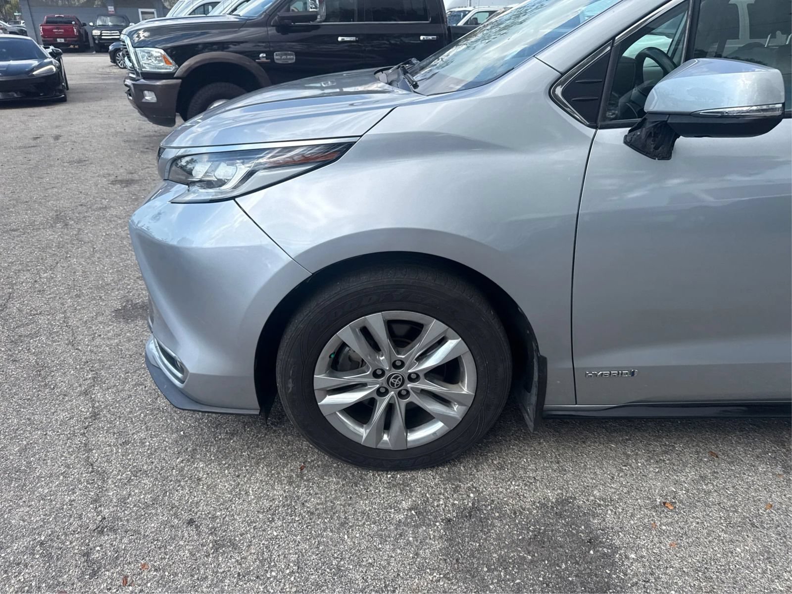 Used 2021 Toyota Sienna Limited AWD/4WD image 21