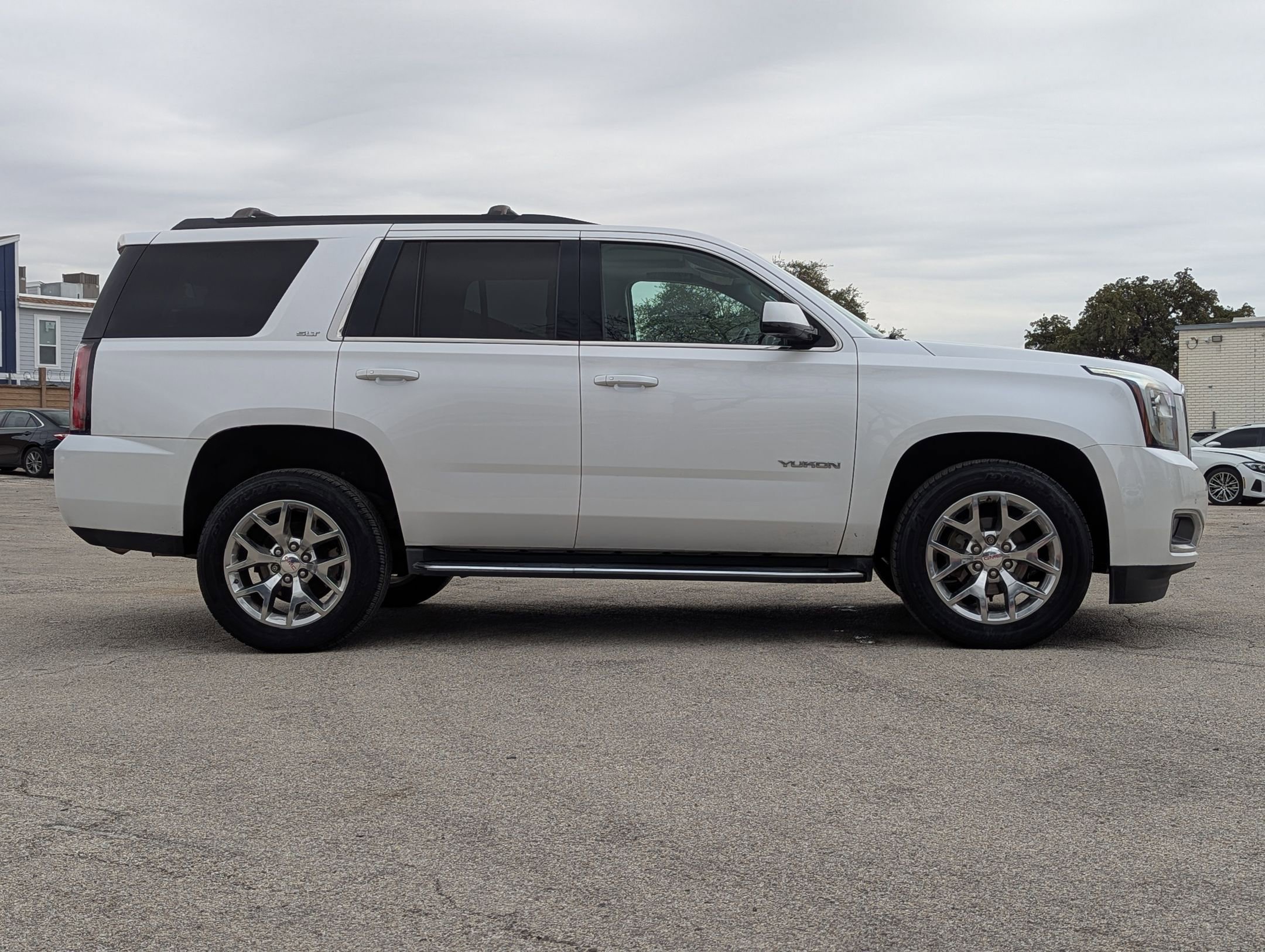 Used 2016 GMC Yukon SLT w/ Open Road Package image 3