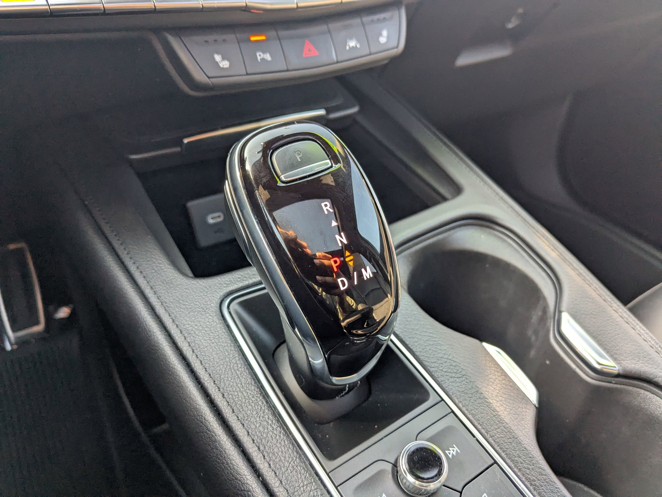 Used 2023 Cadillac XT4 Sport w/ Cold Weather Package image 18