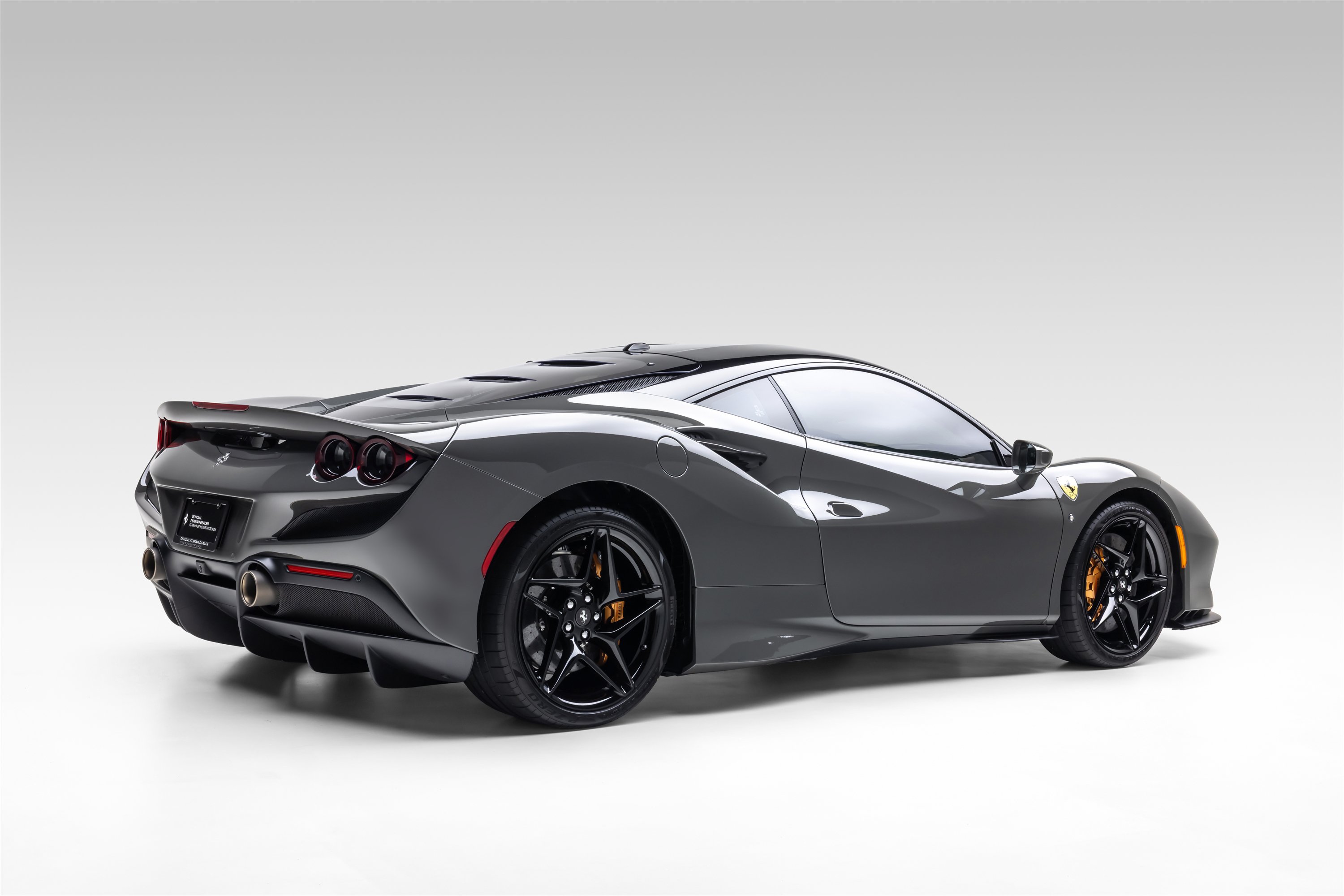 Certified 2022 Ferrari F8 Tributo RWD image 8