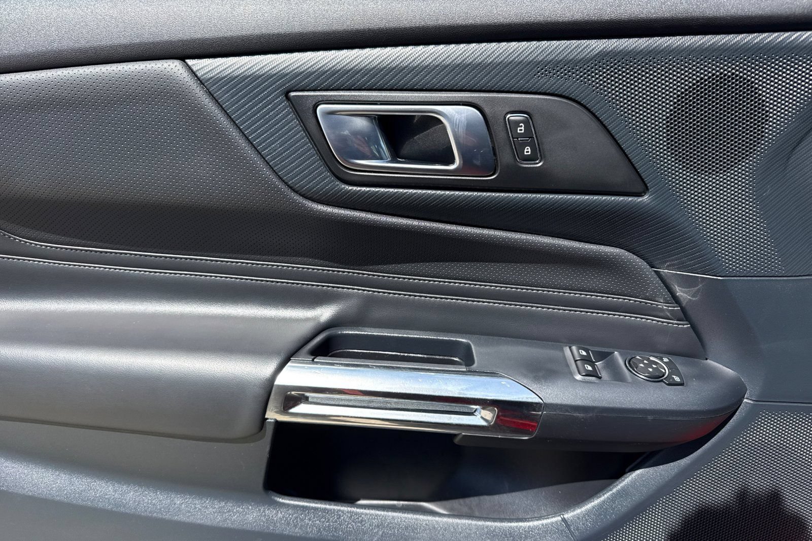 Certified 2024 Ford Mustang Premium RWD image 13
