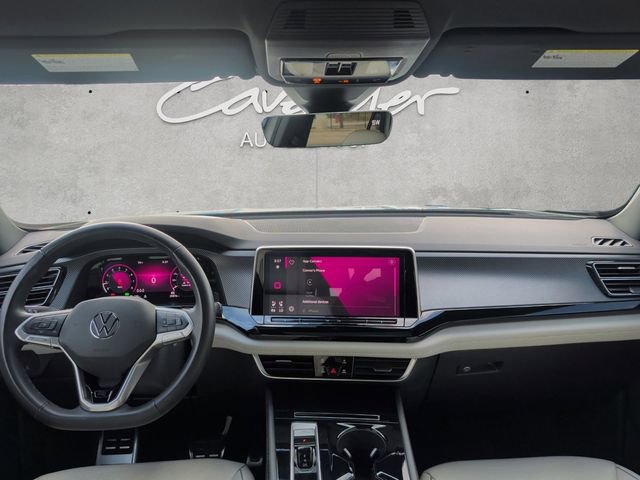 Used 2025 Volkswagen Atlas Cross Sport SEL Premium R-Line image 20