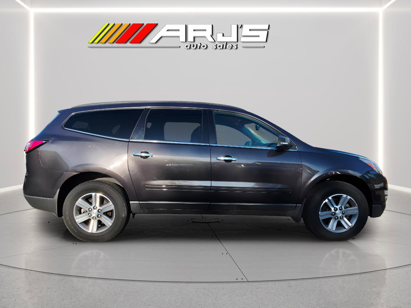 Used 2015 Chevrolet Traverse LT image 4