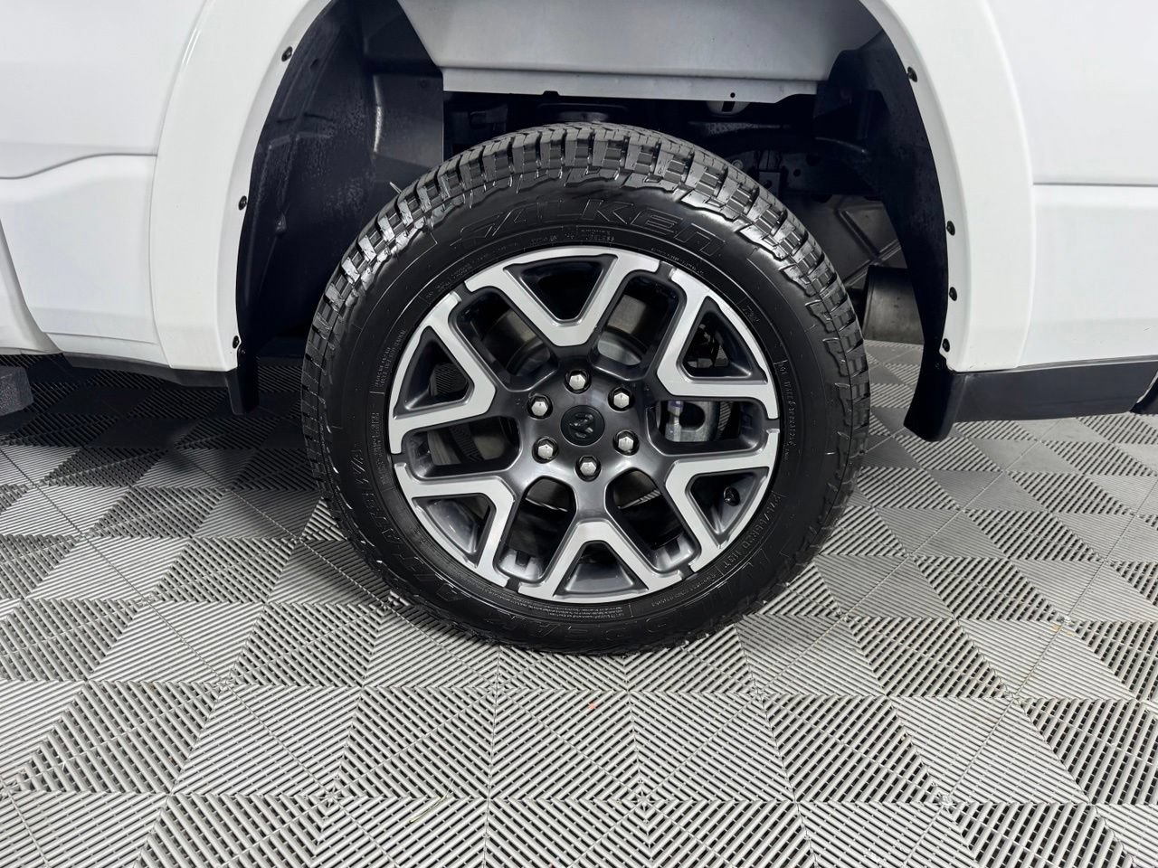 Used 2026 RAM 1500 Laramie w/ Off Road Group AWD/4WD image 36