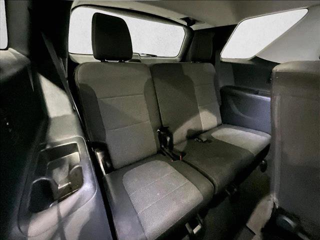 Used 2021 Chevrolet Traverse LS FWD image 30