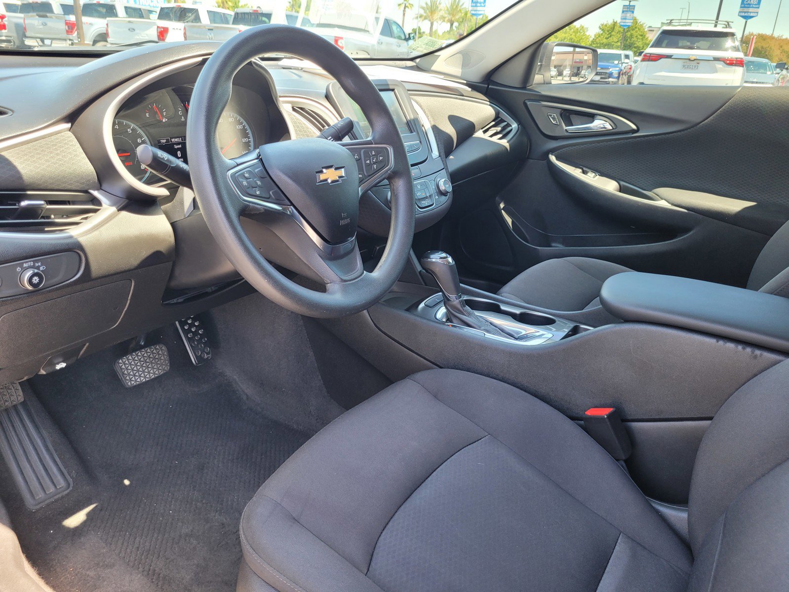 Used 2018 Chevrolet Malibu LS FWD image 9
