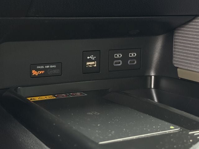 Used 2026 Toyota Camry SE FWD image 21