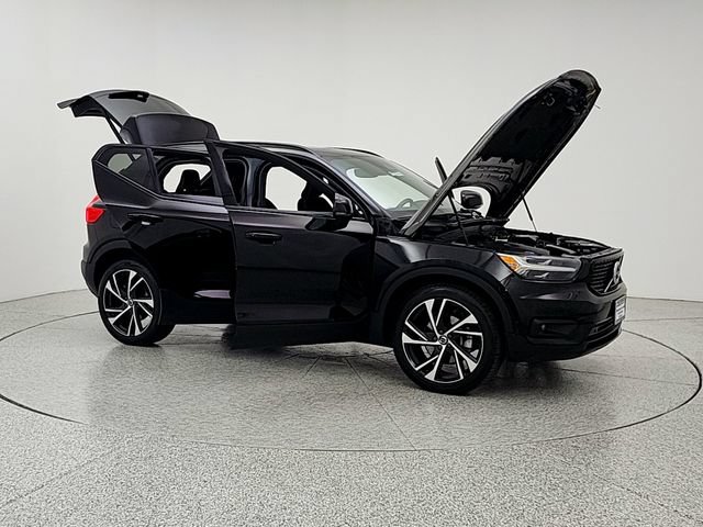 Used 2019 Volvo XC40 T5 R-Design AWD/4WD image 10