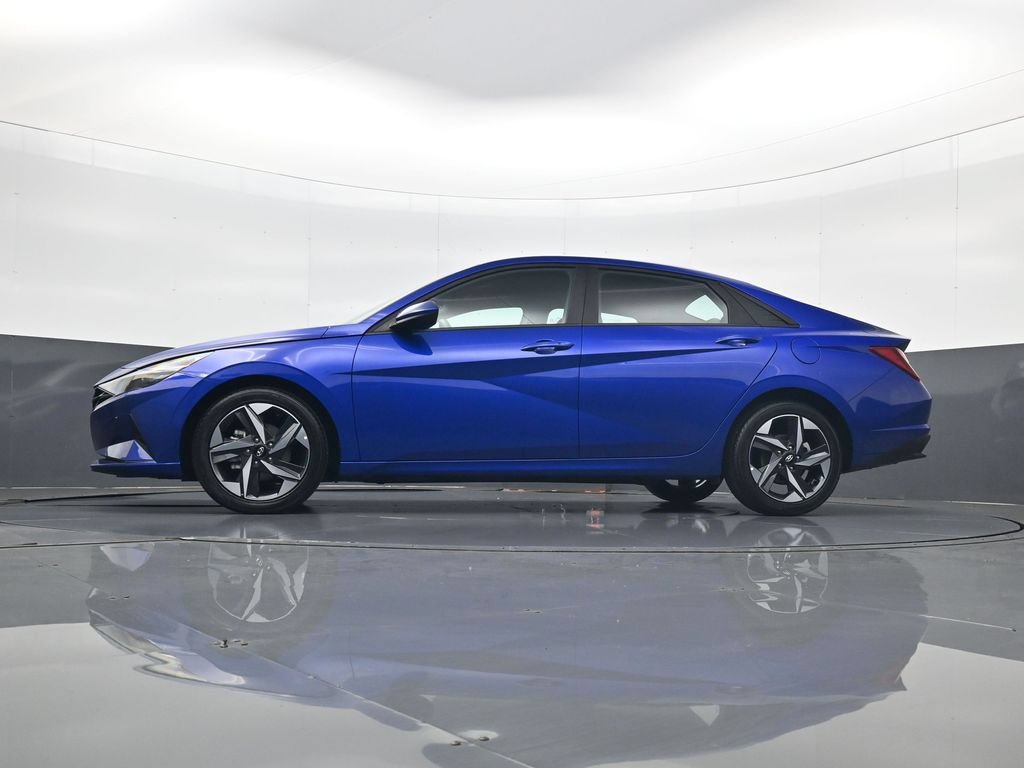 Certified 2023 Hyundai Elantra SEL w/ Convenience Package FWD image 29