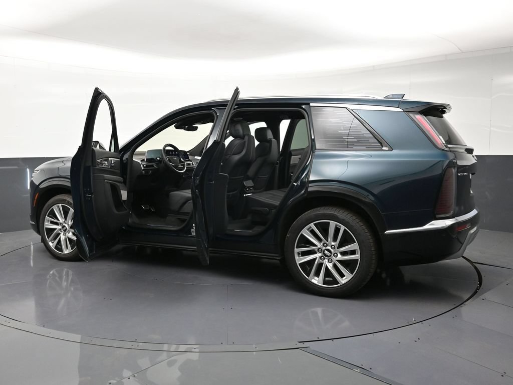 Used 2026 Cadillac Vistiq Luxury AWD/4WD image 35