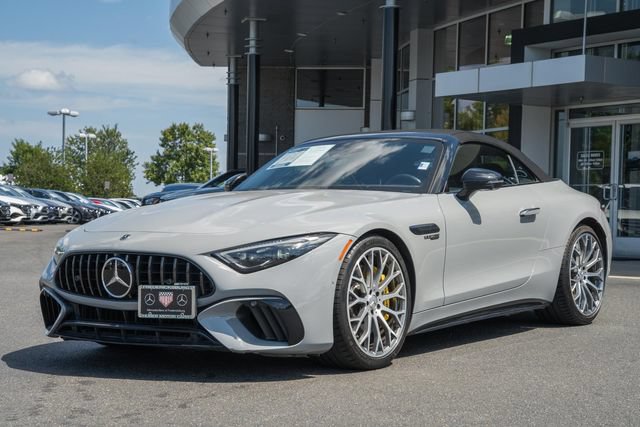 Used 2022 Mercedes-Benz SL 55 AMG 4MATIC w/ Driver Assistance Package image 3