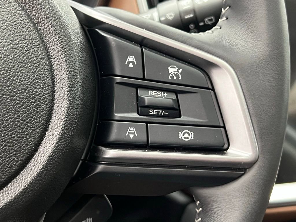 Used 2025 Subaru Outback Touring XT w/ Popular Package #2 image 18