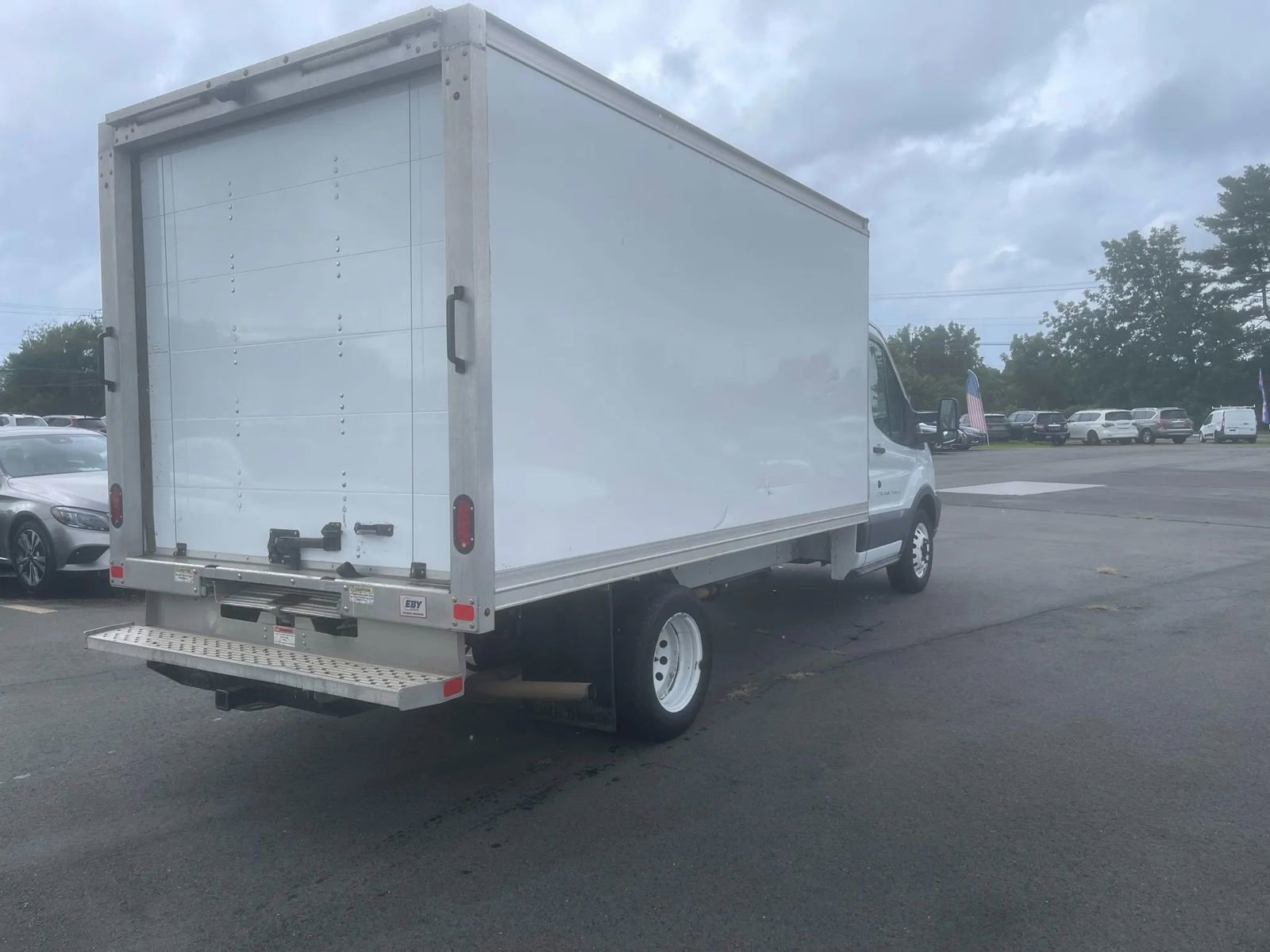 Used 2018 Ford Transit 350 156 DRW image 5