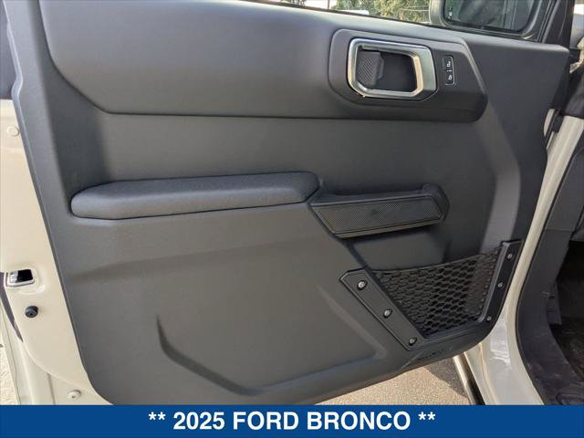 New 2025 Ford Bronco Badlands AWD/4WD image 10