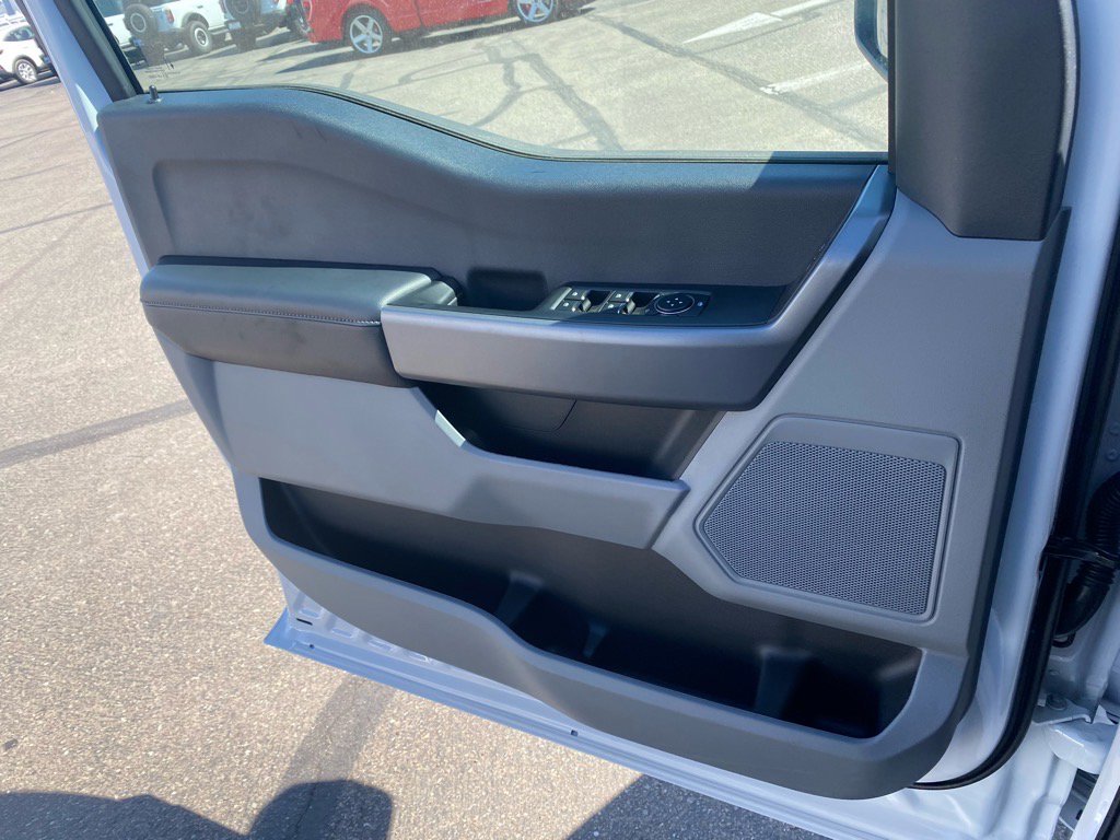 New 2025 Ford F350 XLT w/ FX4 Off-Road Package image 27