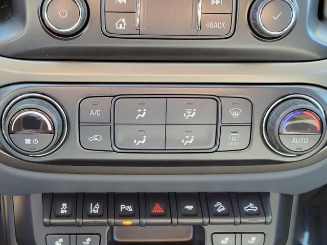 Used 2021 Chevrolet Colorado Z71 w/ Safety Package AWD/4WD image 29