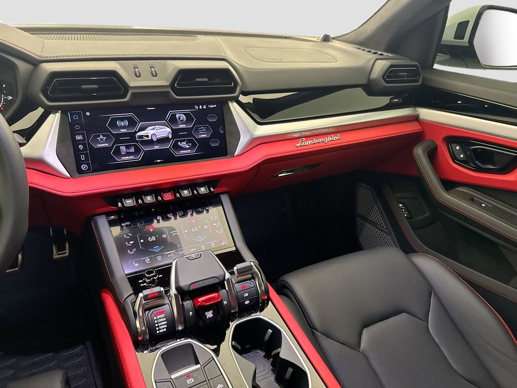Used 2025 Lamborghini Urus SE image 25