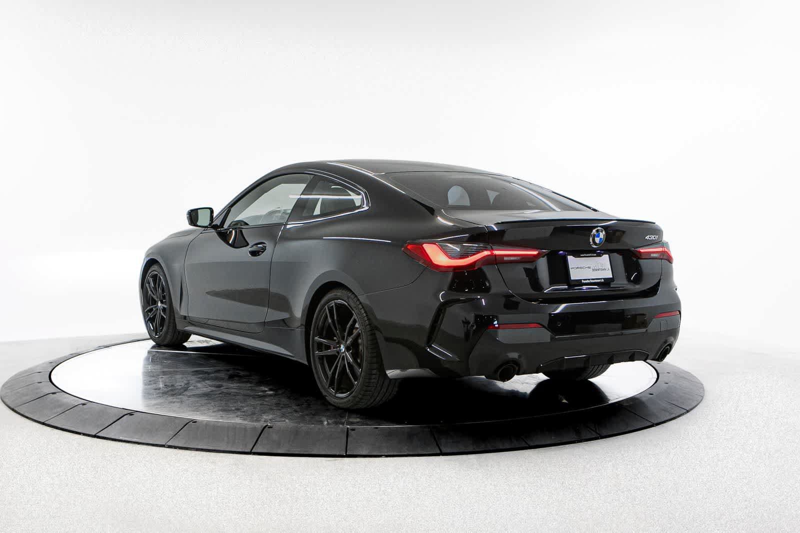Used 2023 BMW 430i Coupe w/ M Sport Package RWD image 3