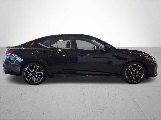 Certified 2025 Nissan Sentra SR FWD image 7