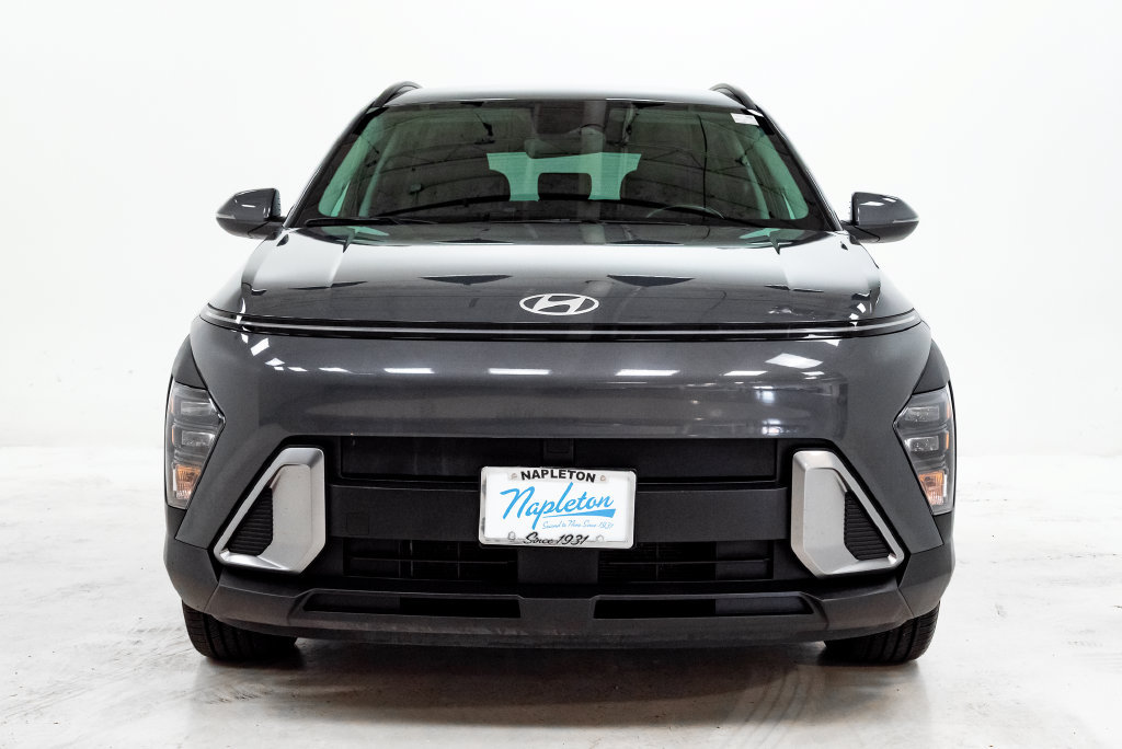 Used 2025 Hyundai Kona SEL FWD image 4