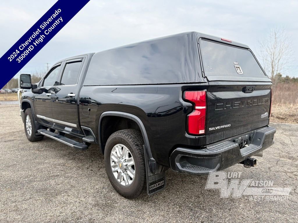 Used 2024 Chevrolet Silverado 3500 High Country w/ High Country Premium Package AWD/4WD image 4