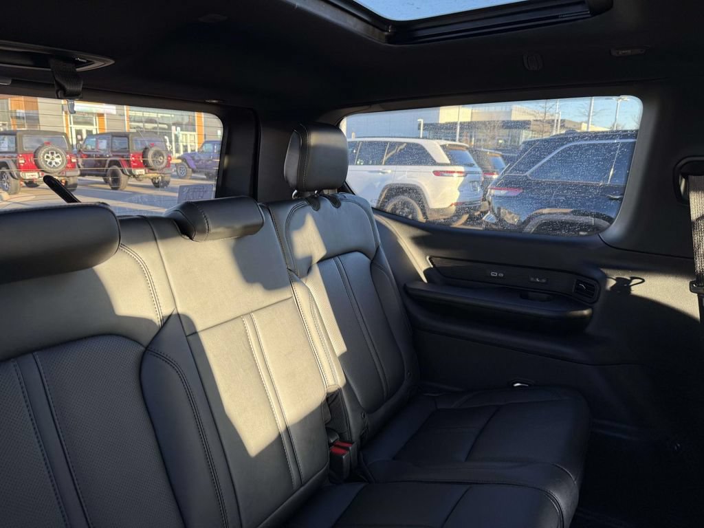 New 2026 Jeep Grand Wagoneer Limited w/ Premium Group II AWD/4WD image 18
