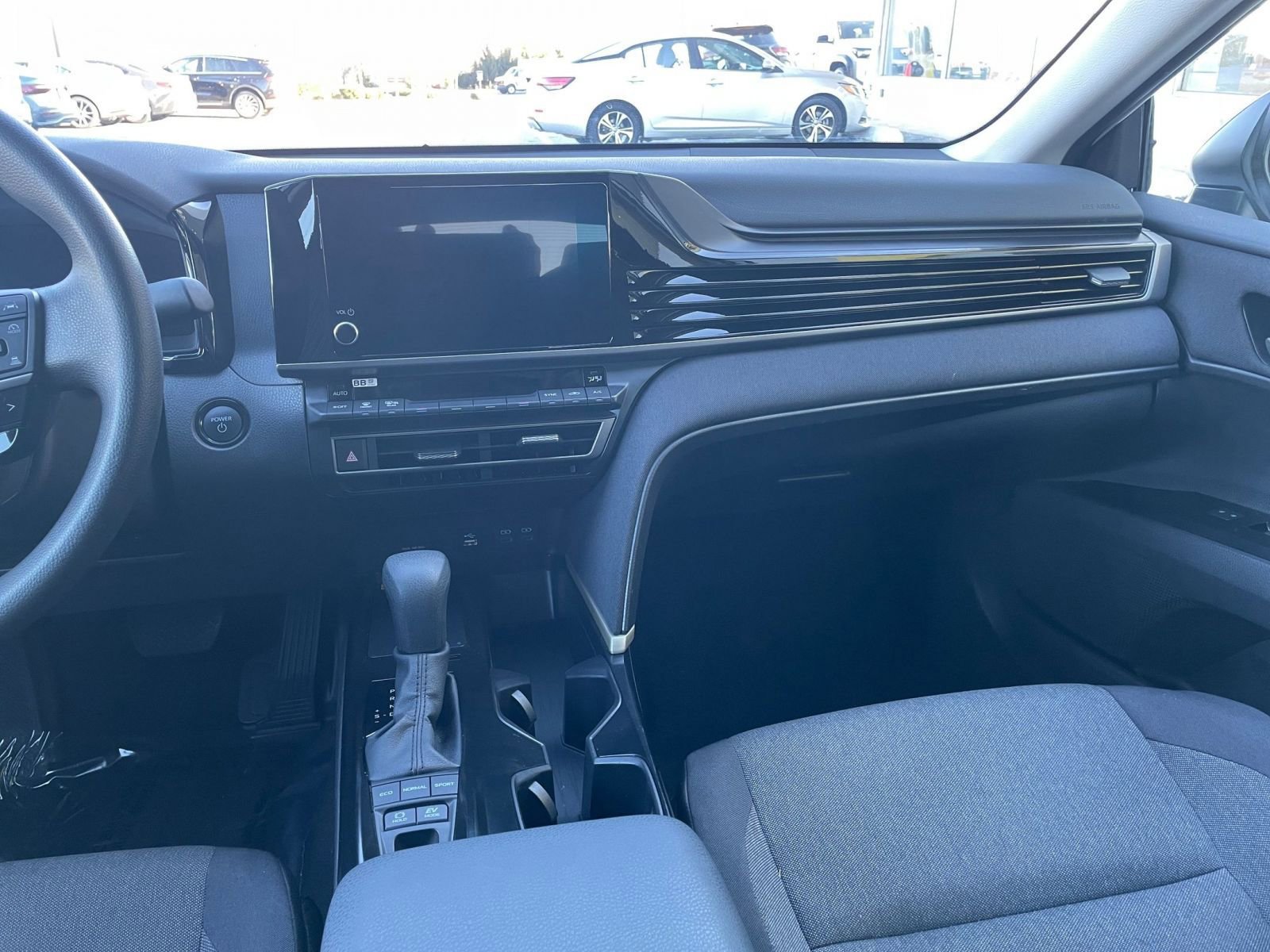 Used 2025 Toyota Camry LE image 34