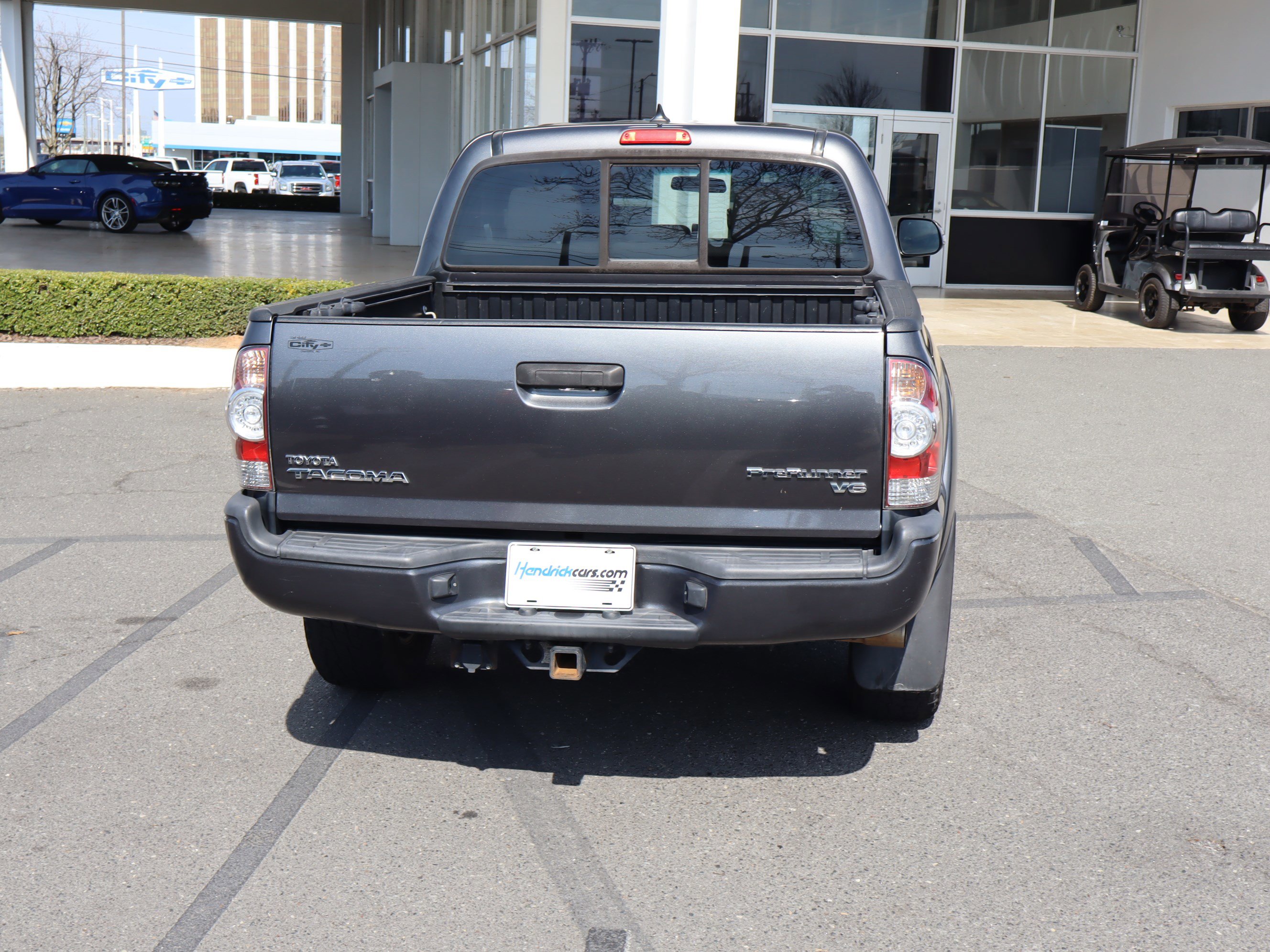 Used 2015 Toyota Tacoma PreRunner w/ TRD Sport Package image 9