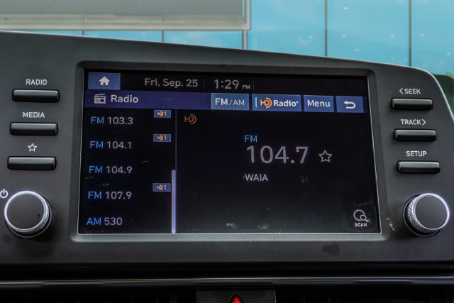 Used 2023 Hyundai Elantra SE FWD image 24