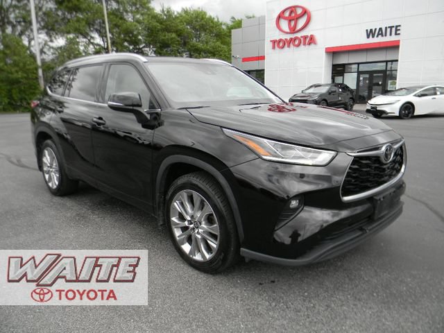 Used 2022 Toyota Highlander Limited AWD/4WD image 1