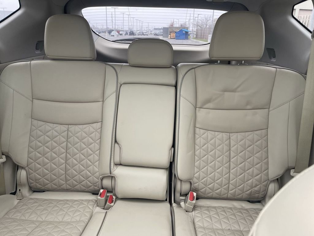Used 2019 Nissan Murano Platinum w/ Cargo Package image 27