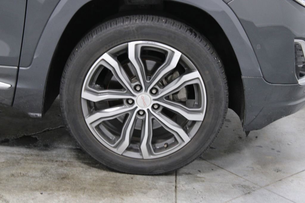 Used 2018 GMC Terrain Denali w/ Advanced Safety Package AWD/4WD image 12