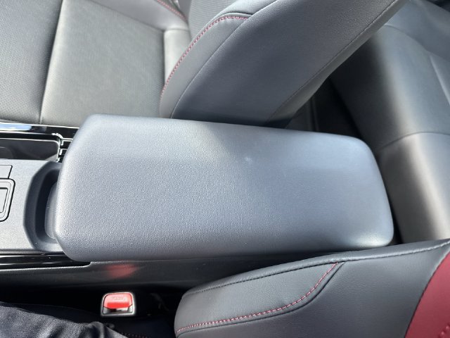 New 2026 Toyota Prius Plug-In Hybrid FWD image 26
