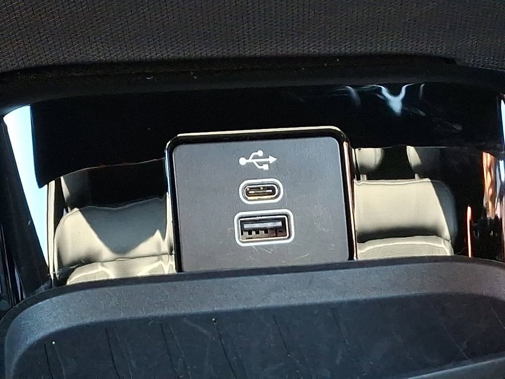 Certified 2025 Ford Mustang Mach-E GT image 25