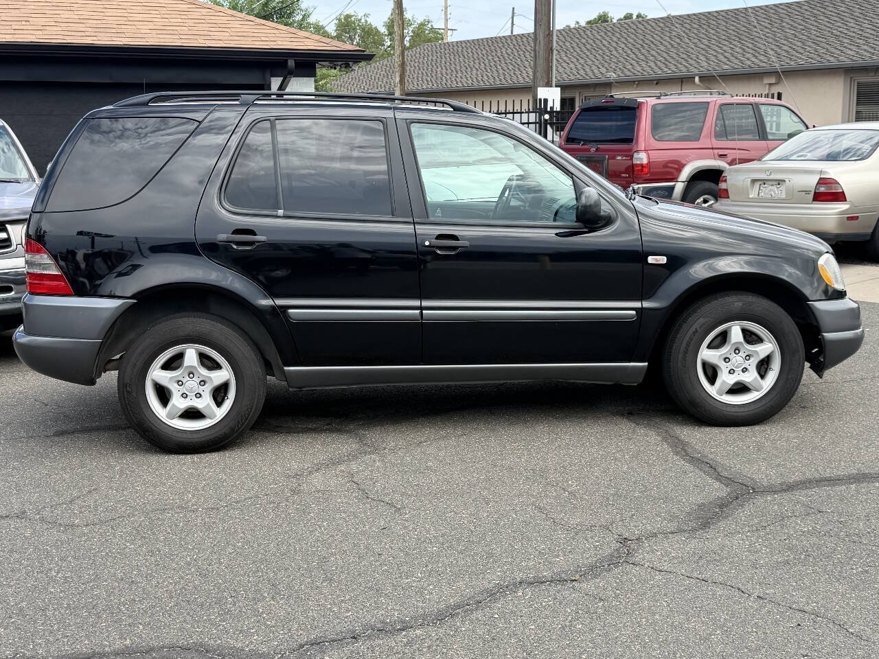 Used 1999 Mercedes-Benz ML 320 4MATIC image 19