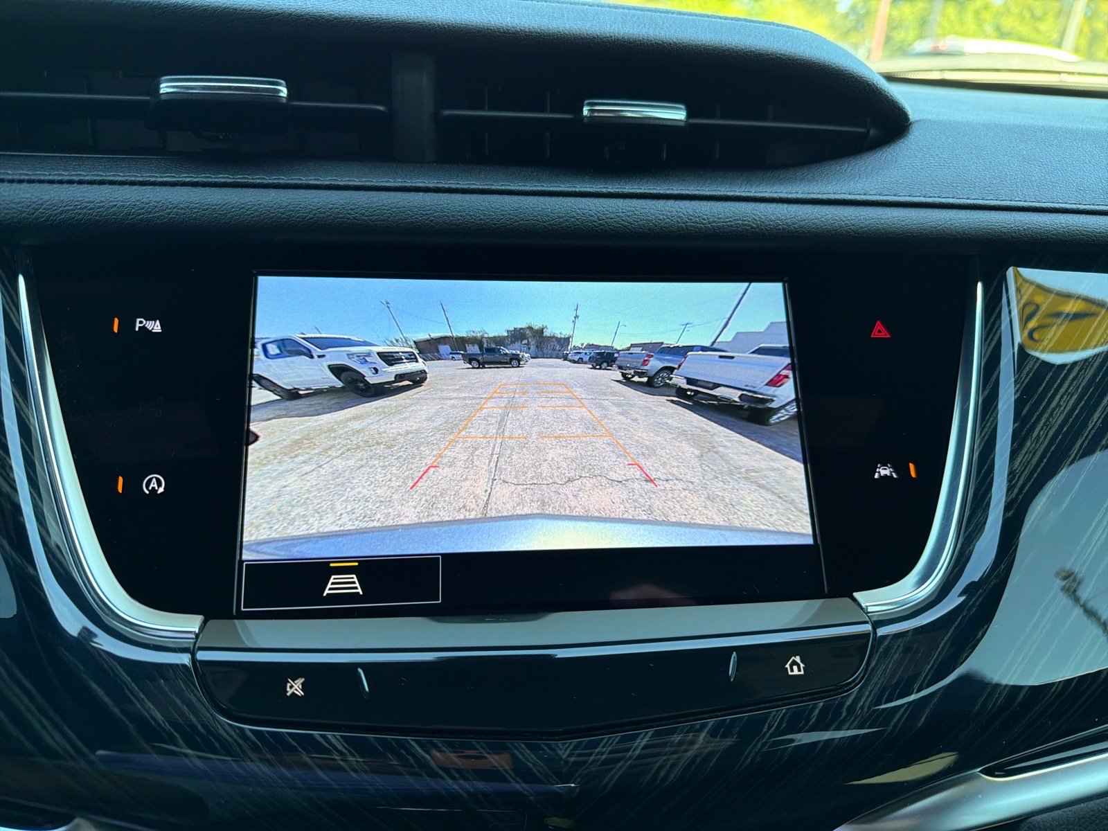 Used 2024 Cadillac XT6 Premium Luxury AWD/4WD image 21