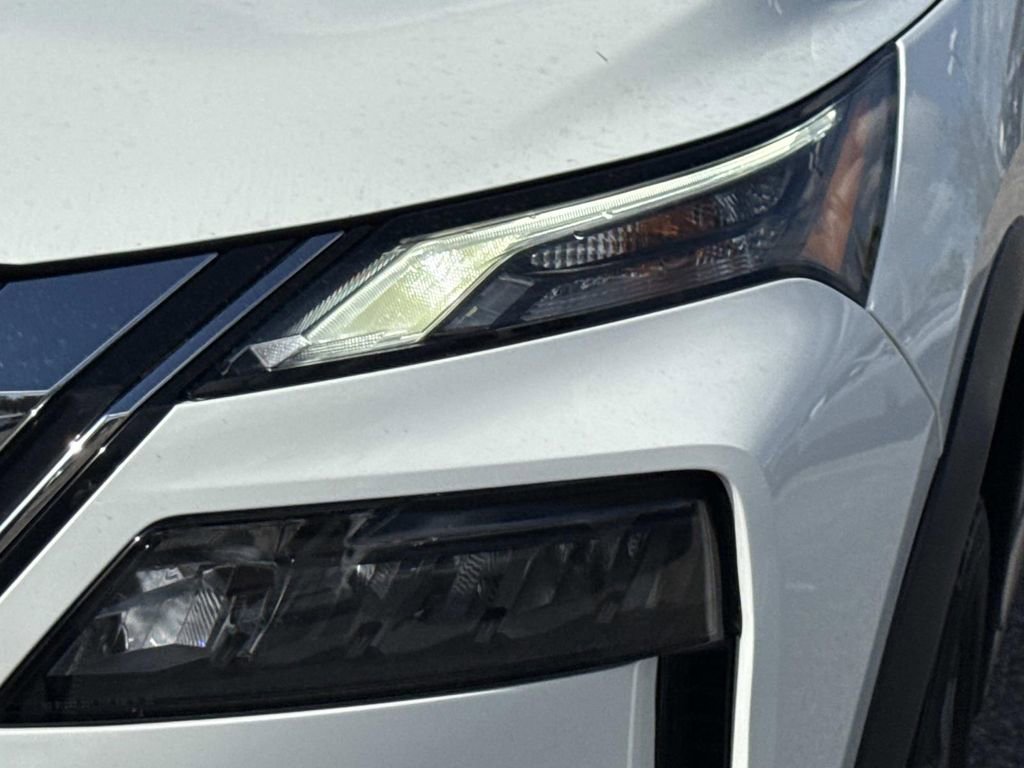 Certified 2023 Nissan Rogue S image 10