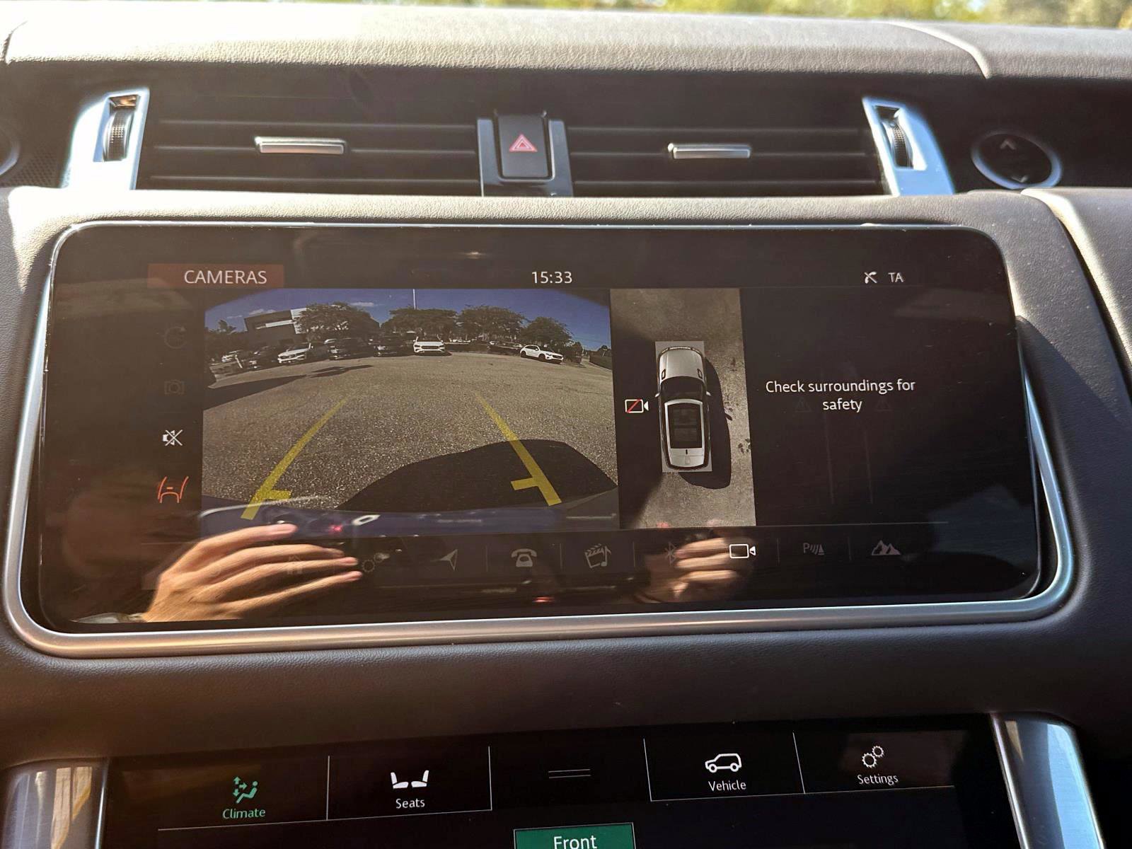 Used 2021 Land Rover Range Rover Sport HST image 18