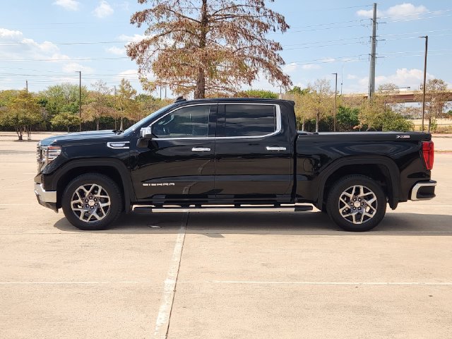 Used 2022 GMC Sierra 1500 SLT AWD/4WD image 5