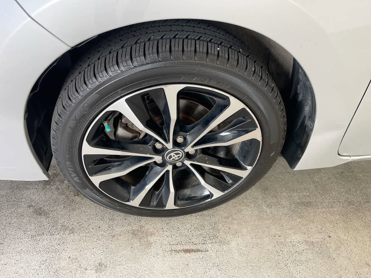 Used 2018 Toyota Corolla SE FWD image 10