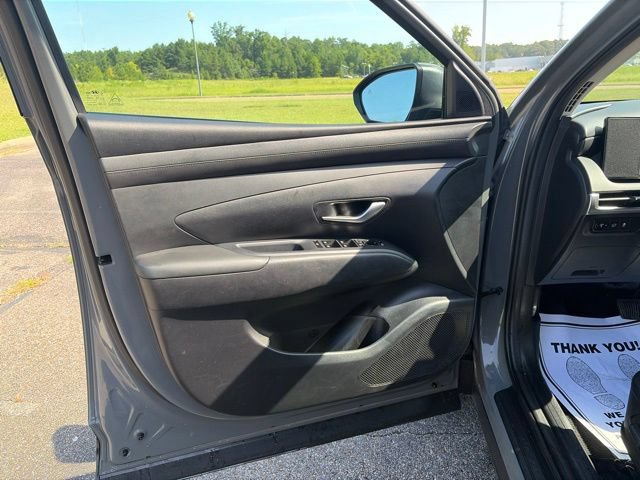 Used 2025 Hyundai Tucson SEL FWD image 17