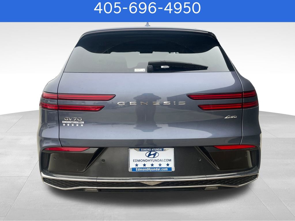 Certified 2026 Genesis GV70 2.5T Select AWD/4WD image 4