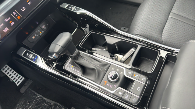 New 2026 Kia Sorento SX AWD/4WD image 19