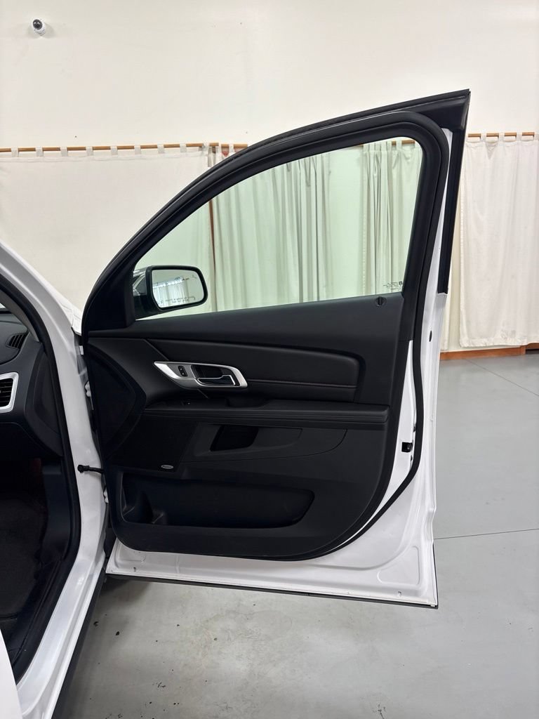 Used 2017 GMC Terrain SLT w/ Open Road Package FWD image 28