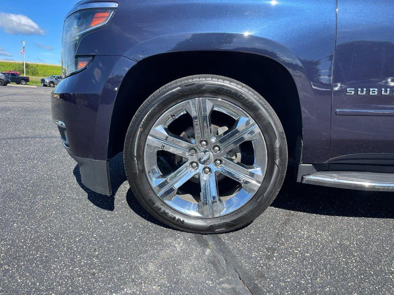 Used 2020 Chevrolet Suburban Premier AWD/4WD image 6